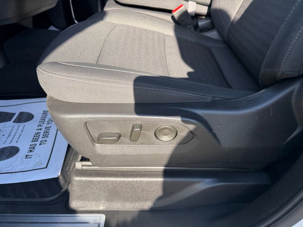 Used 2025 Chevrolet Silverado 2500 LT w/ Convenience Package image 13