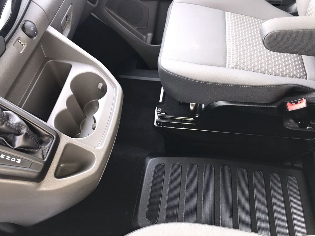 Used 2025 Ford Transit 350 XLT image 21