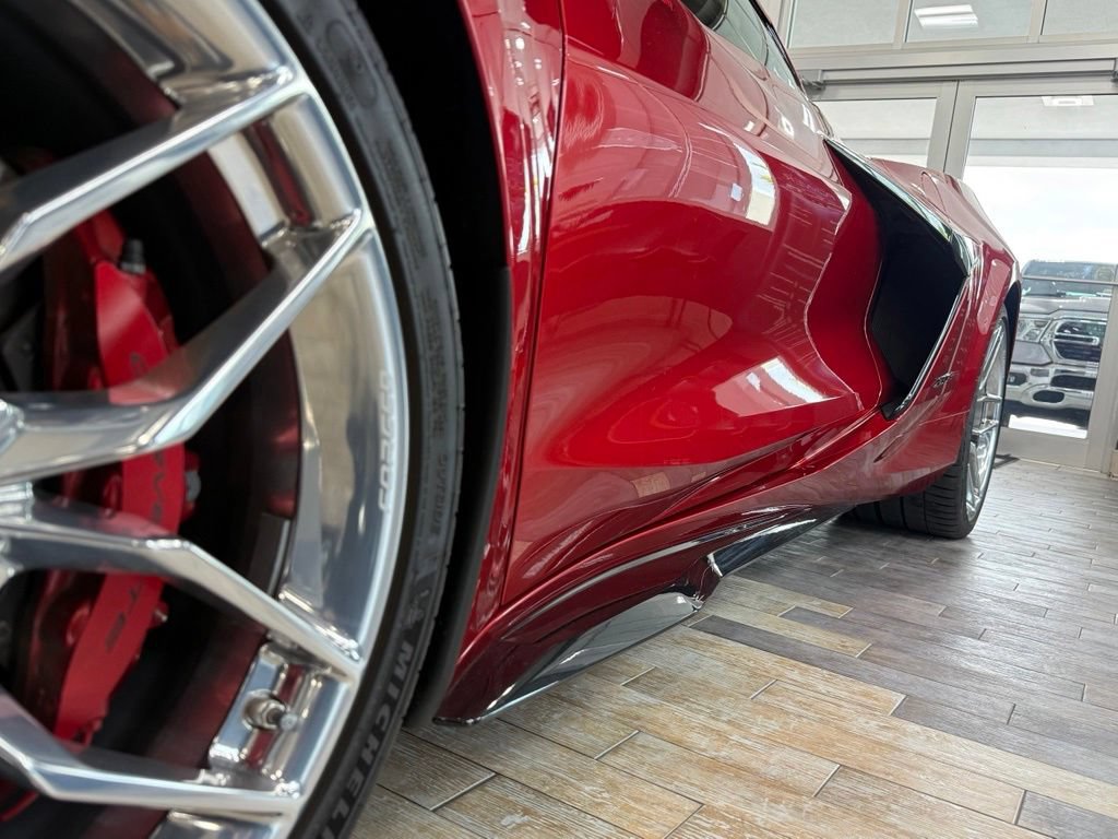 Used 2025 Chevrolet Corvette Z06 RWD image 6