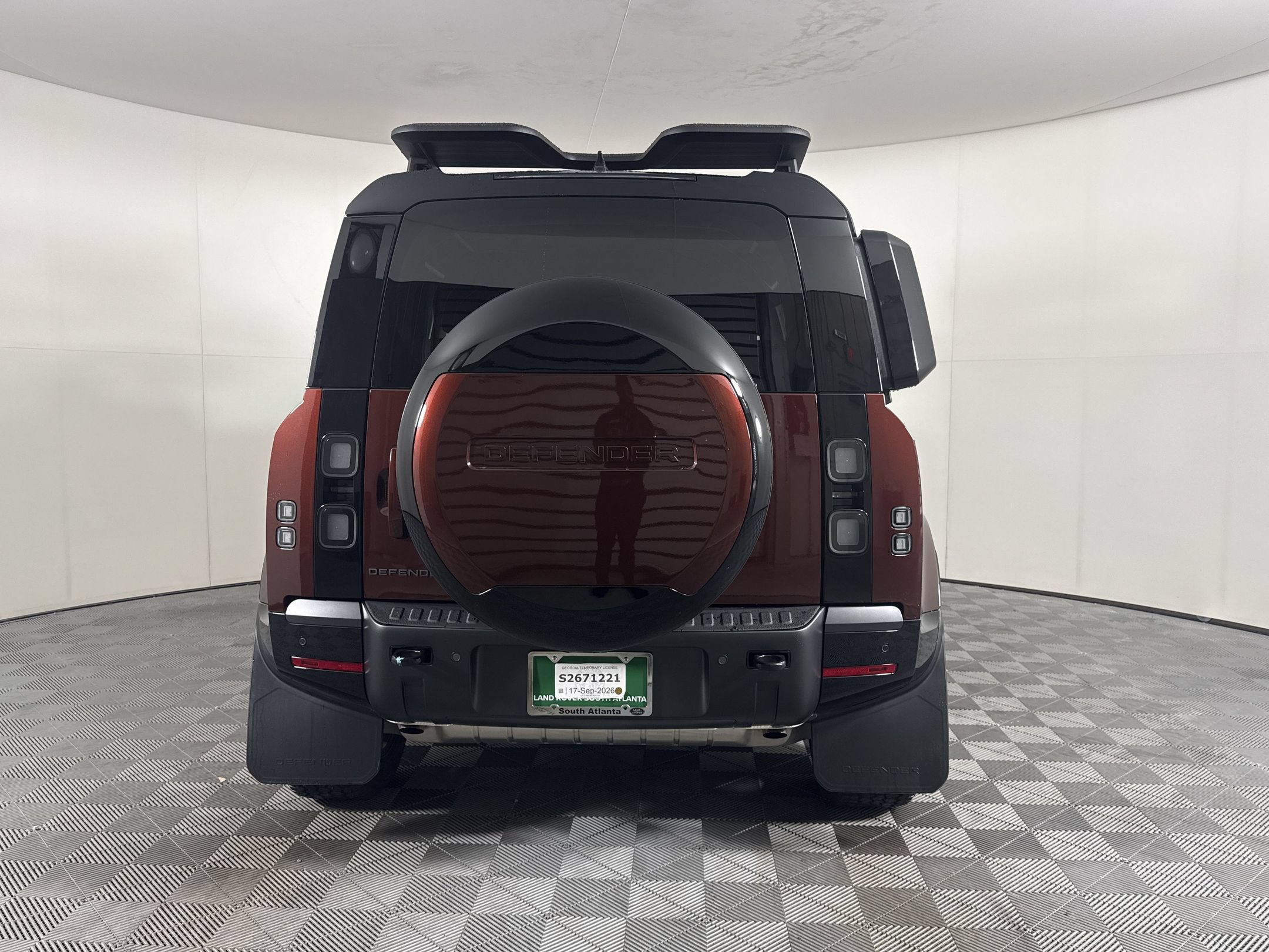 New 2026 Land Rover Defender 90 X-Dynamic SE AWD/4WD image 10