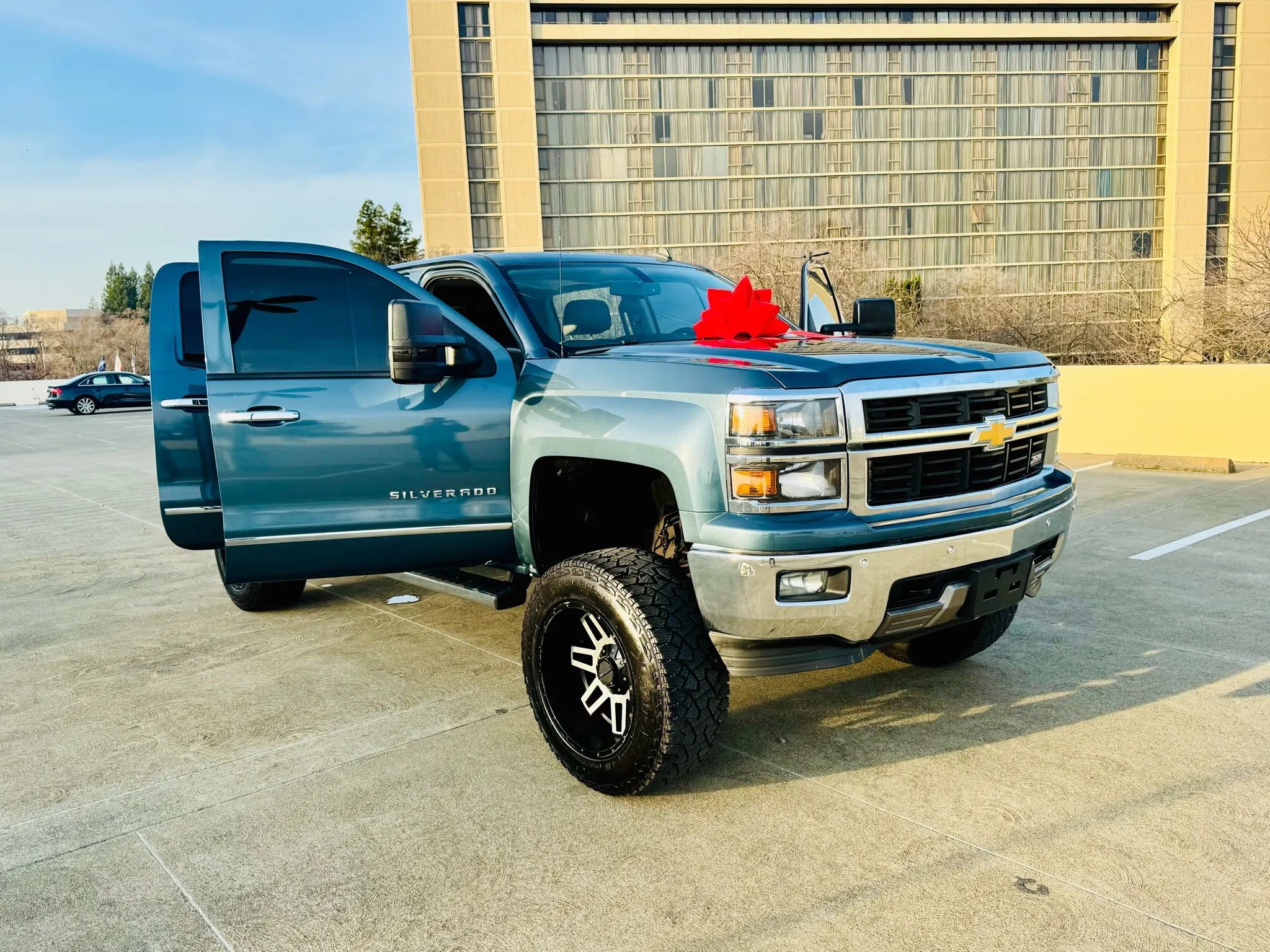 Used 2014 Chevrolet Silverado 1500 LTZ image 31