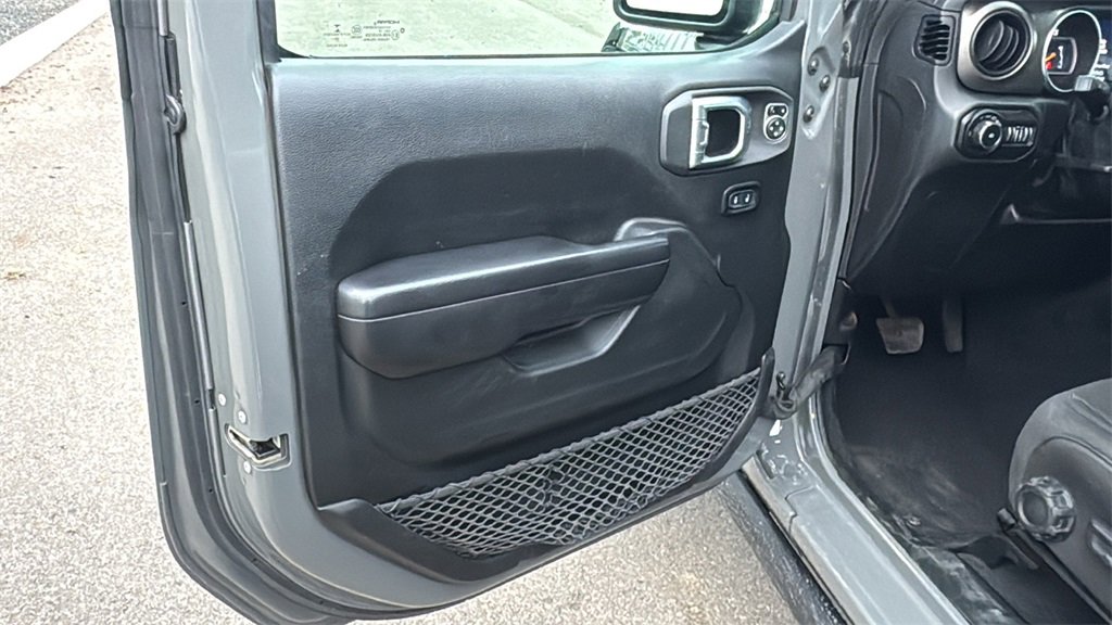 Used 2021 Jeep Wrangler Unlimited Sport image 12