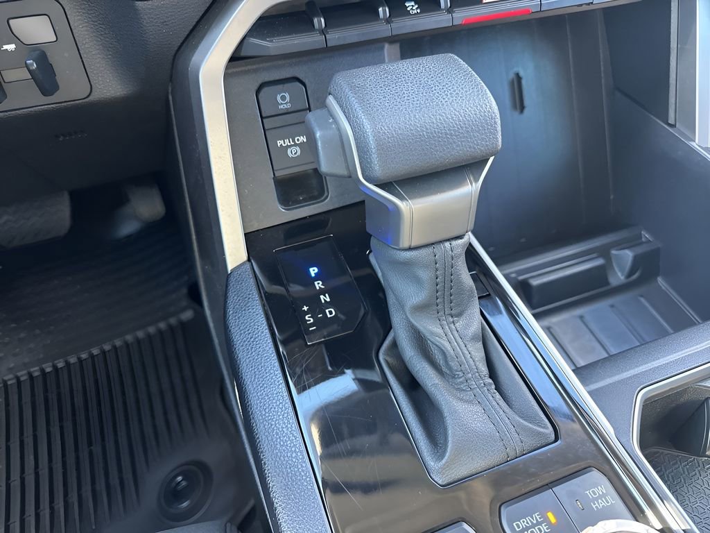 Used 2022 Toyota Tundra SR5 w/ SR5 Convenience Package image 15