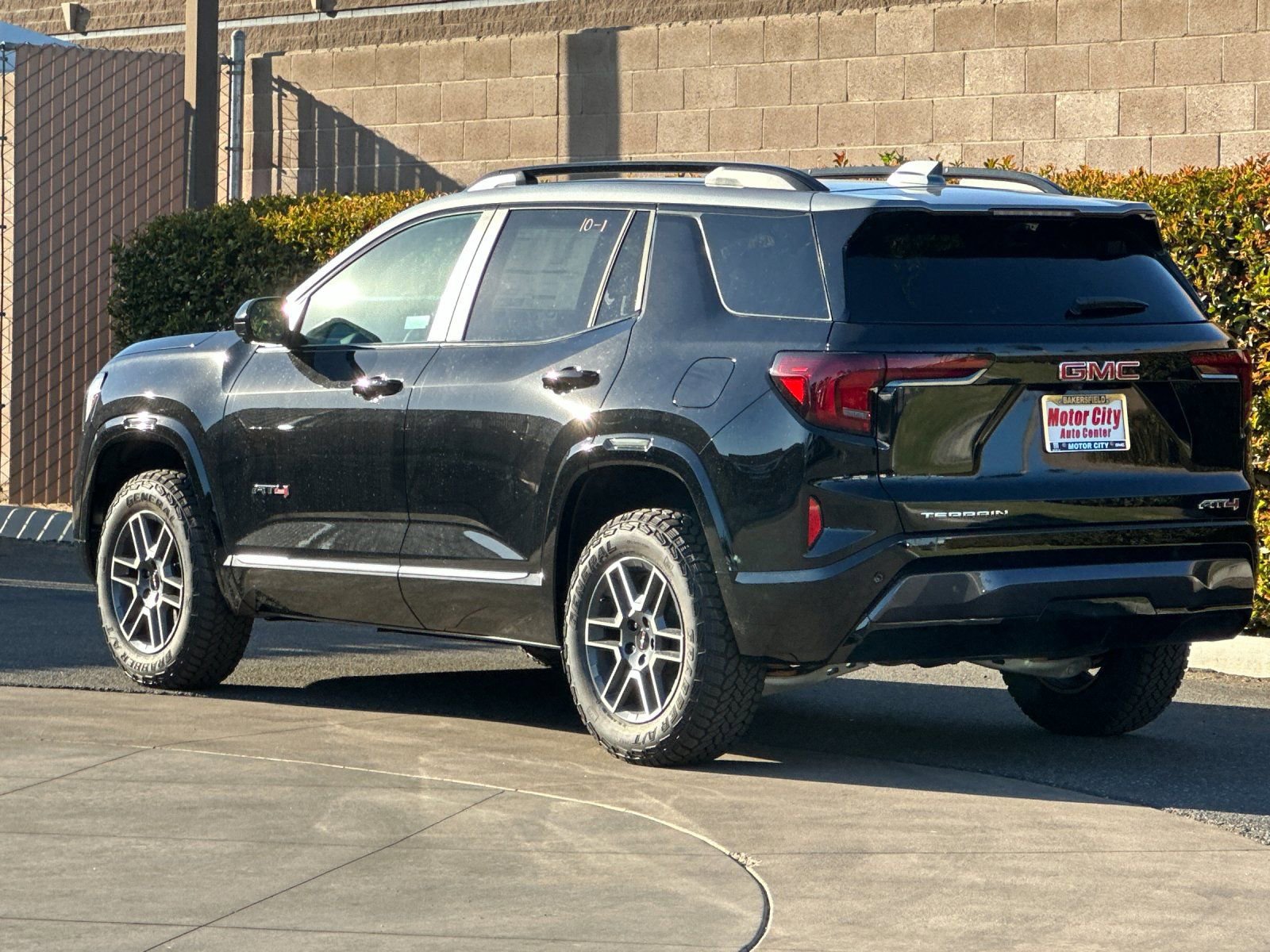 New 2026 GMC Terrain AT4 AWD/4WD image 6