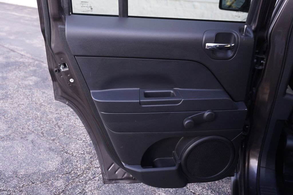 Used 2016 Jeep Patriot Sport image 22