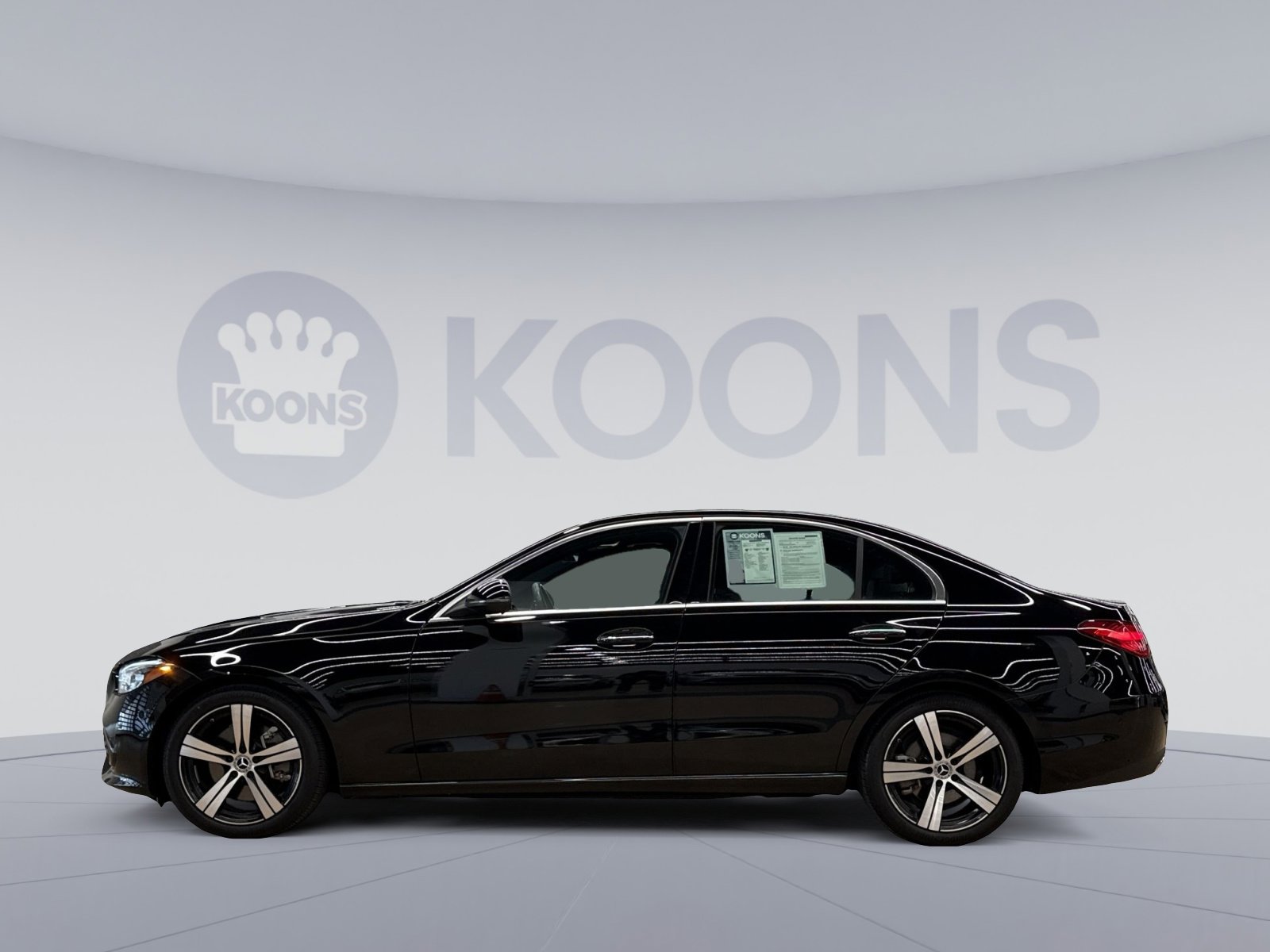 Used 2025 Mercedes-Benz C 300 4MATIC Sedan image 7