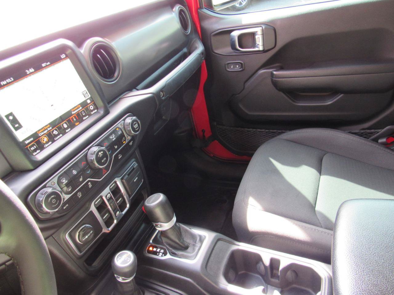 Used 2023 Jeep Gladiator Sport AWD/4WD image 32