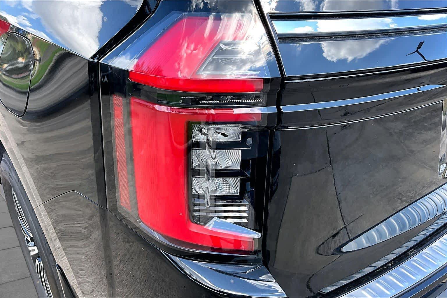 New 2026 Nissan Armada Platinum RWD image 12