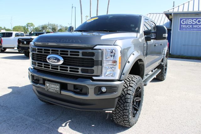Used 2025 Ford F250 XLT w/ FX4 Off-Road Package AWD/4WD image 3