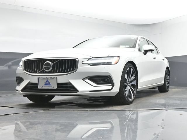 Used 2023 Volvo S60 B5 Ultimate w/ Climate Package FWD image 12