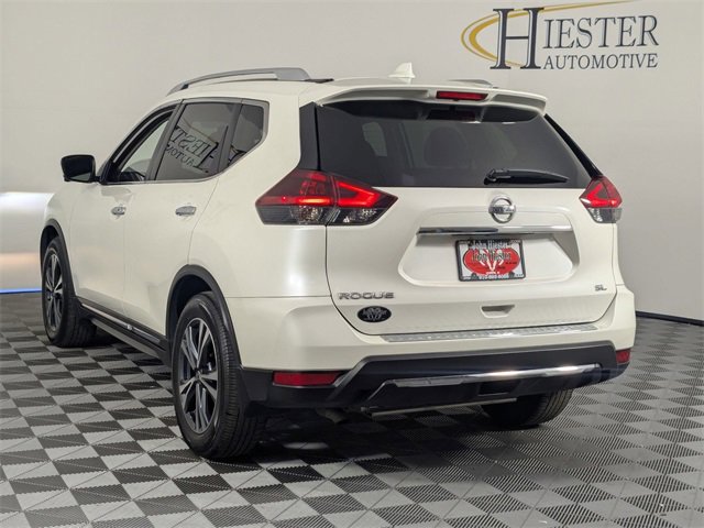 Used 2018 Nissan Rogue SL w/ Premium Package image 5