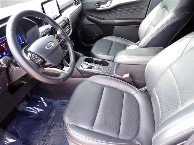 Used 2021 Ford Escape SEL w/ Technology Package AWD/4WD image 12