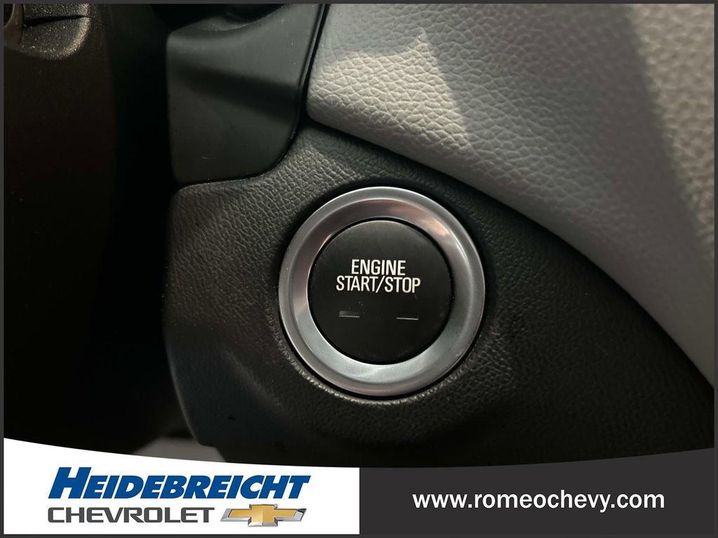 Used 2023 Chevrolet Equinox LS FWD image 28