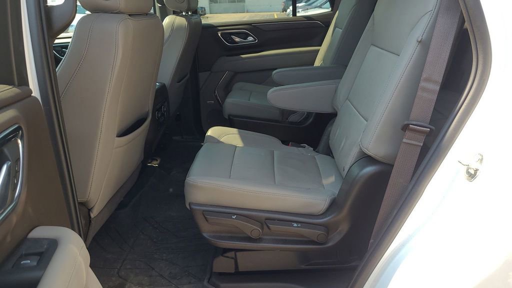Used 2022 Chevrolet Tahoe LT w/ LT Signature Package AWD/4WD image 13