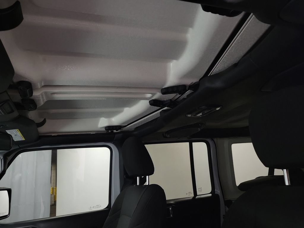 Used 2022 Jeep Wrangler Unlimited Sport AWD/4WD image 28