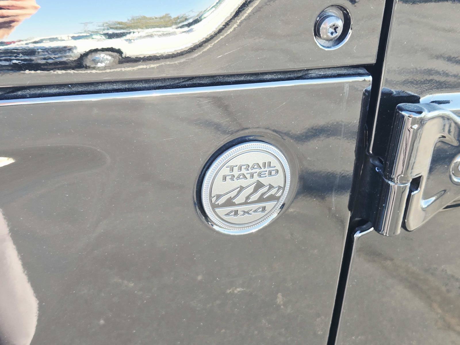 Used 2026 Jeep Wrangler Unlimited Sahara AWD/4WD image 22
