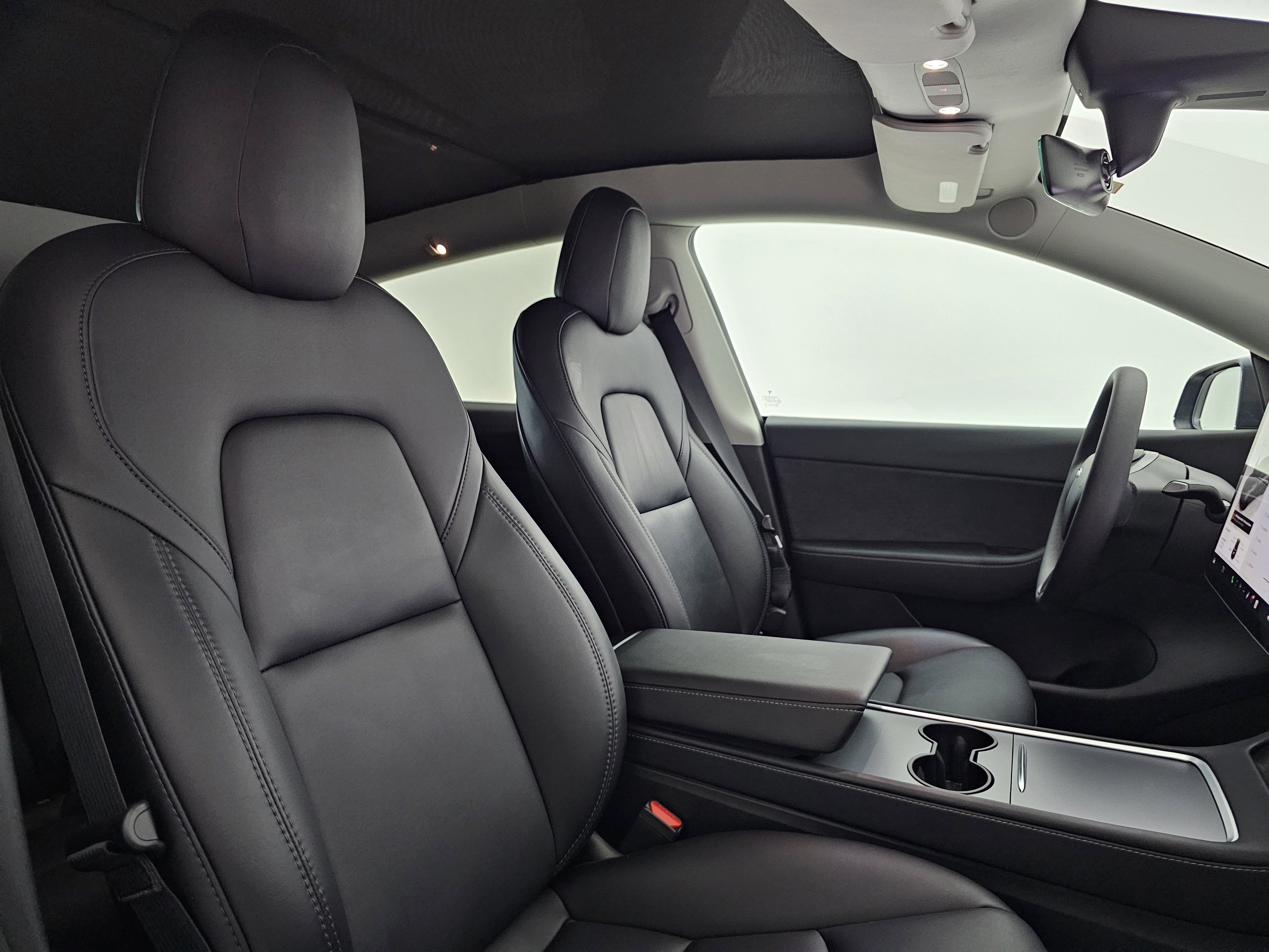 Used 2022 Tesla Model Y Performance image 13