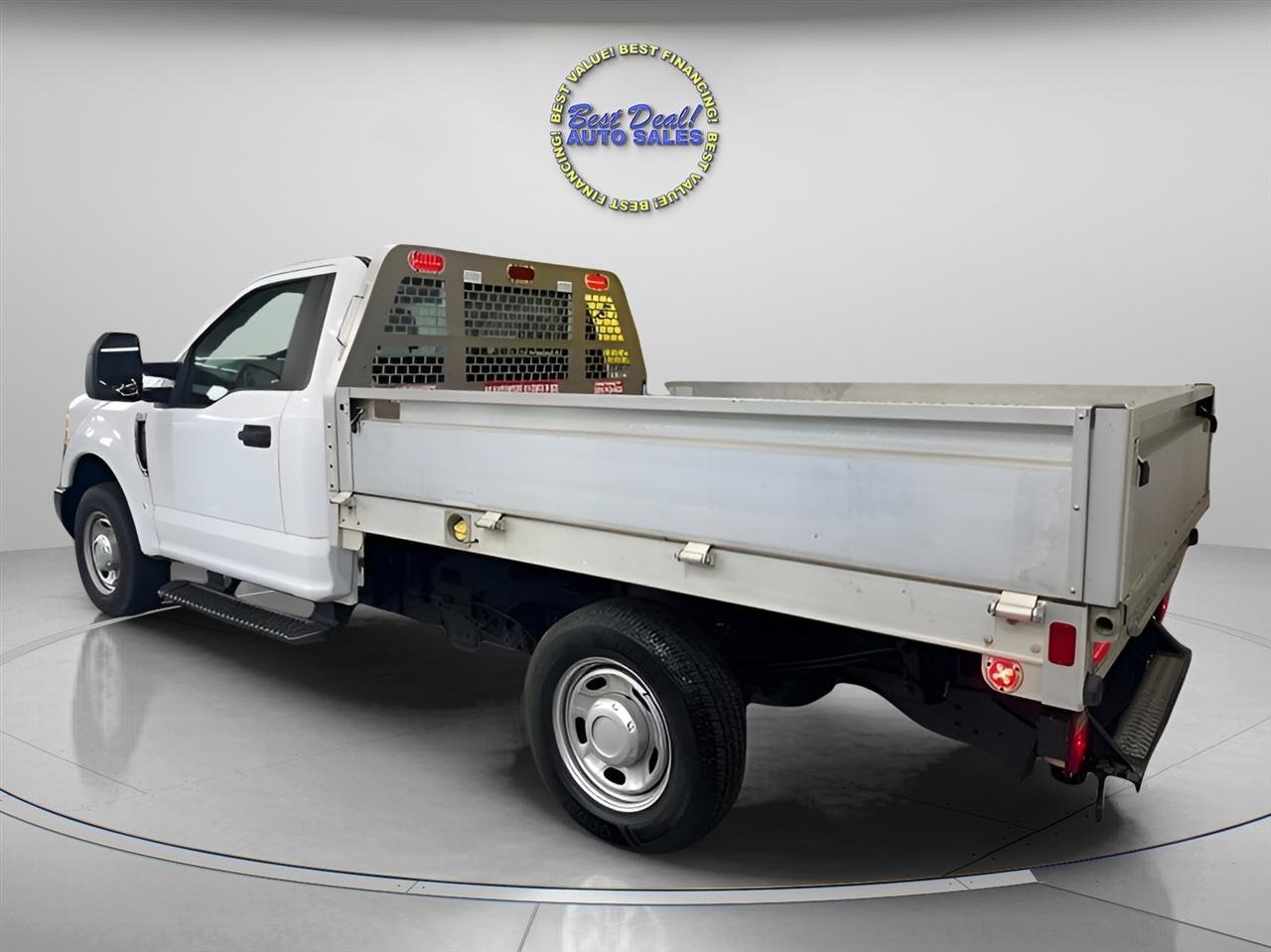 Used 2017 Ford F250 XL RWD image 3