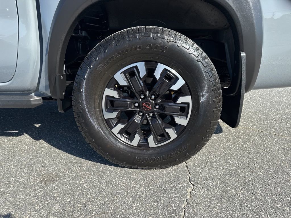 Used 2024 Nissan Frontier PRO-4X w/ Pro Convenience Package image 32