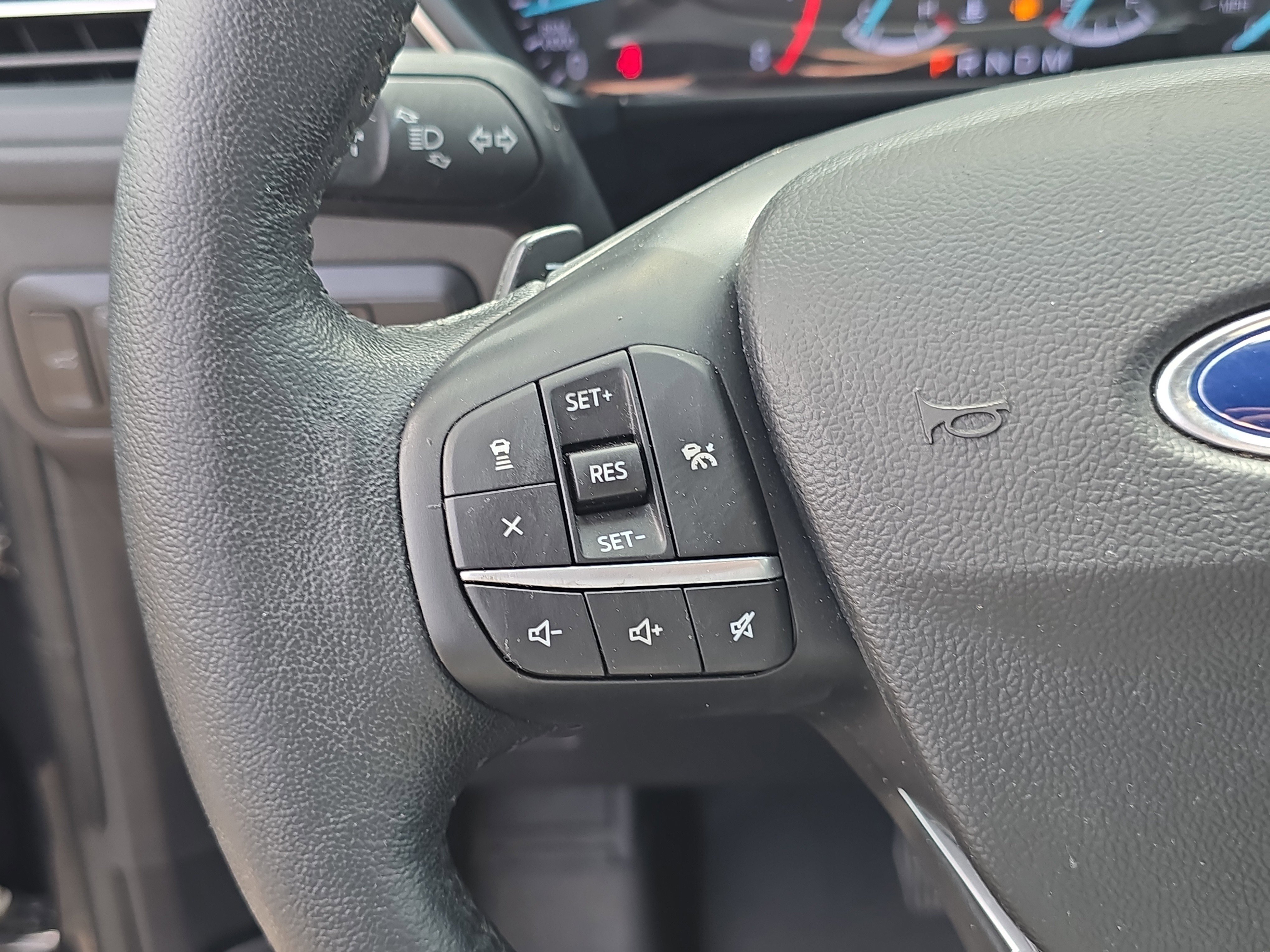 Used 2020 Ford Escape SEL AWD/4WD image 32