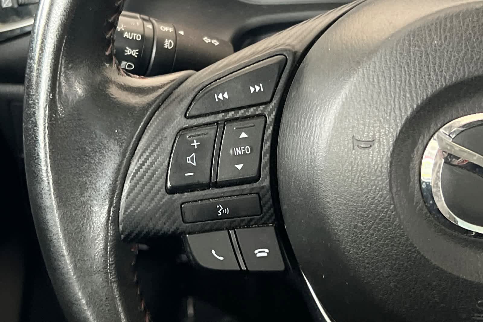 Used 2016 MAZDA MAZDA3 i Grand Touring FWD image 27