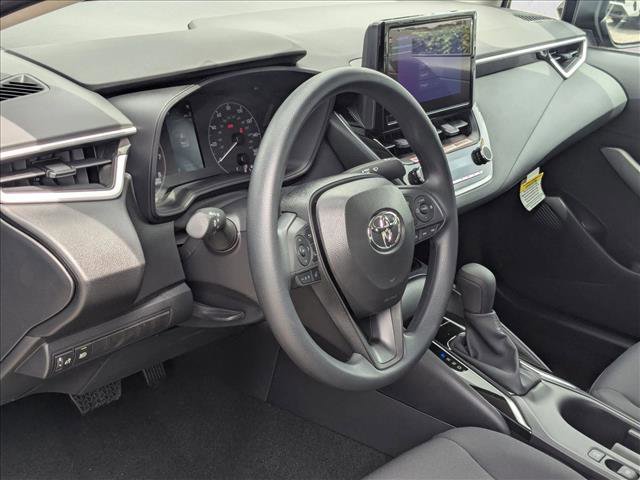 Used 2025 Toyota Corolla LE FWD image 3