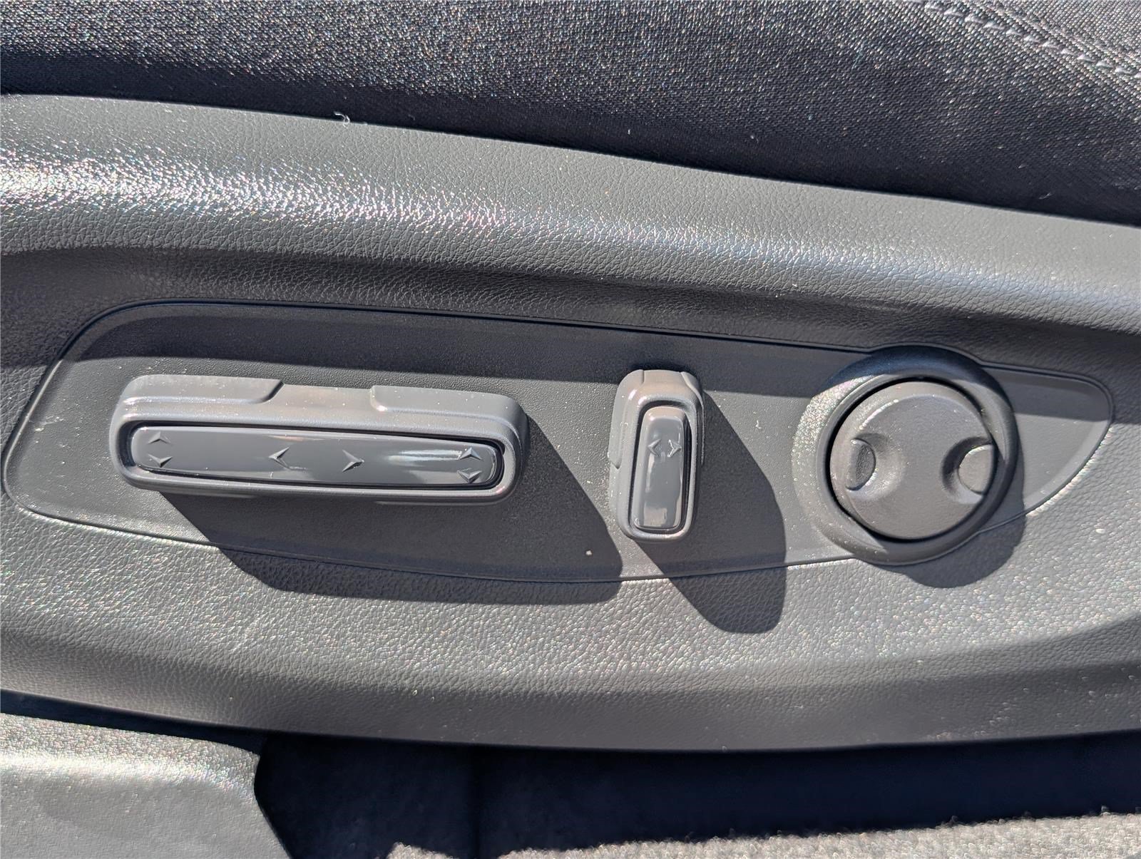 Used 2024 Honda CR-V EX image 19