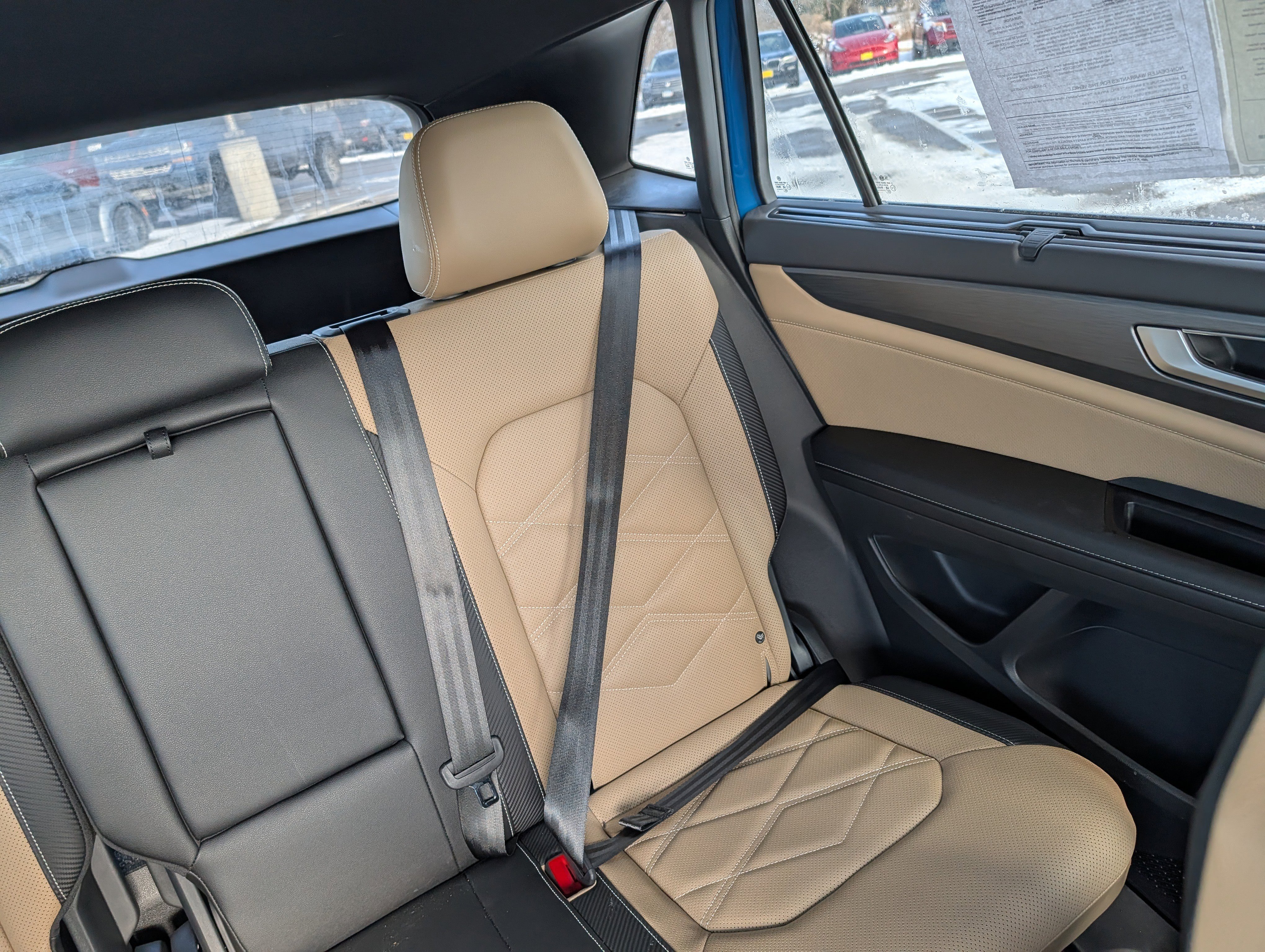 Certified 2025 Volkswagen Atlas Cross Sport SE image 14