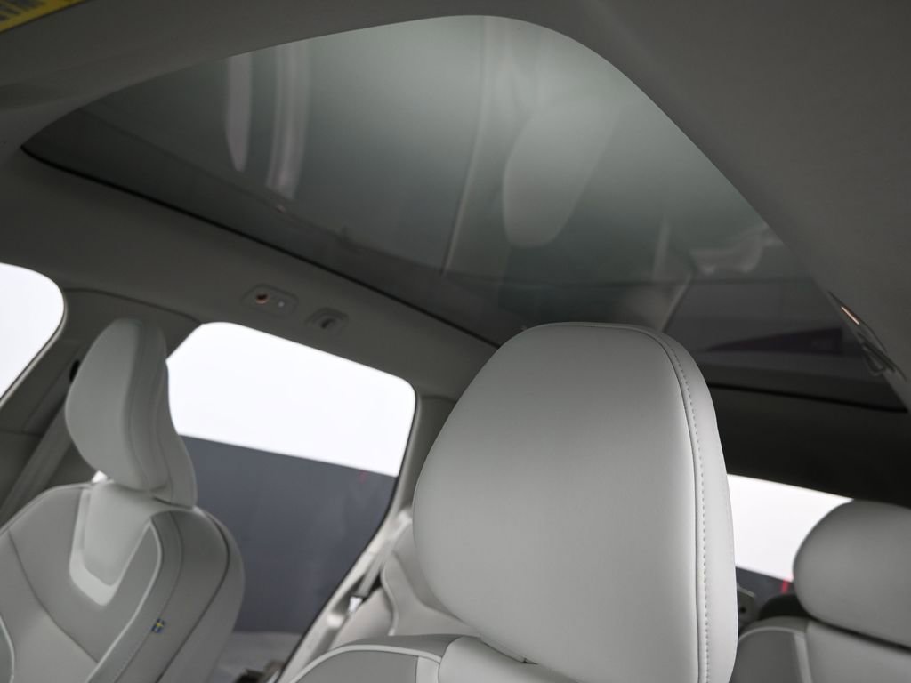 Used 2025 Volvo EX90 Ultra image 24