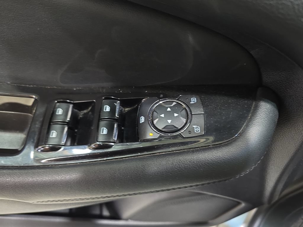 Used 2019 Ford Edge SEL w/ Equipment Group 201A FWD image 28