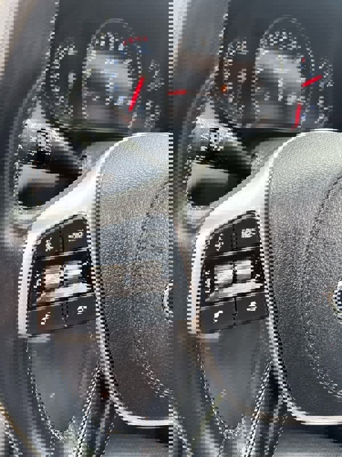 Used 2020 Kia Sorento EX image 44