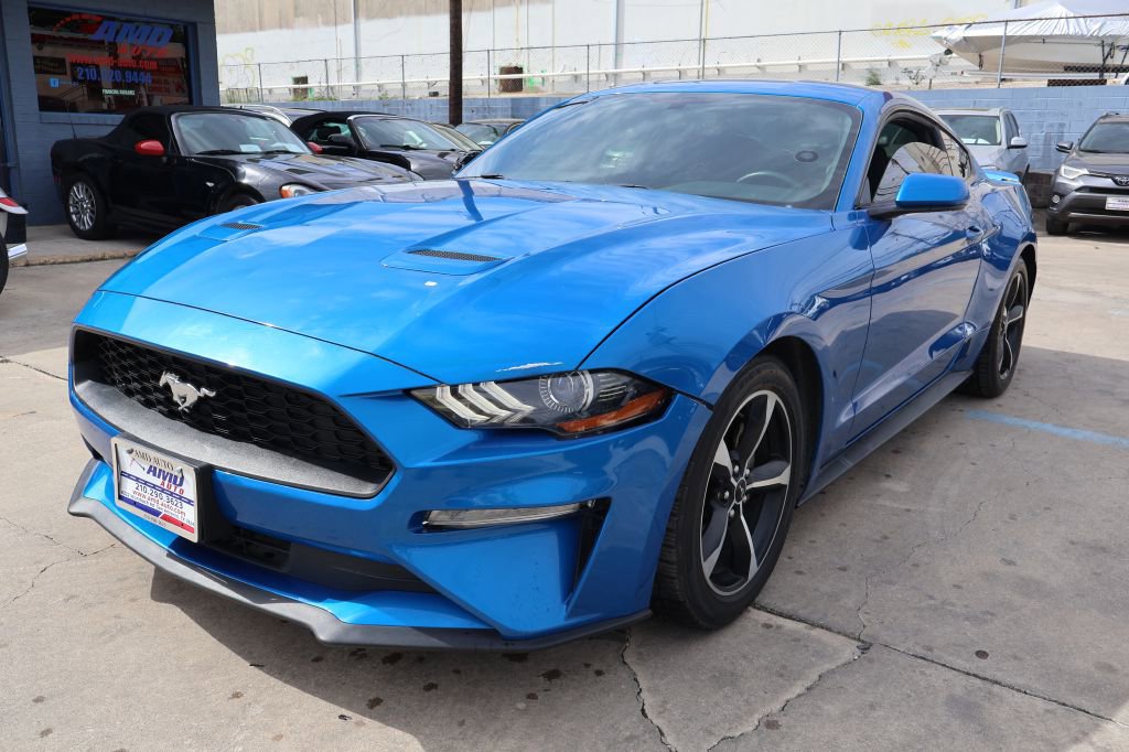 Used 2019 Ford Mustang Coupe RWD image 3