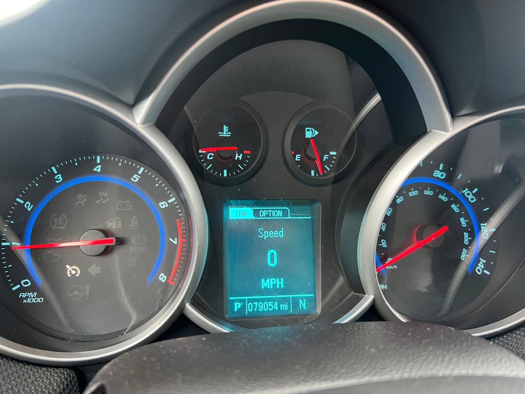 Used 2015 Chevrolet Cruze LT FWD image 18