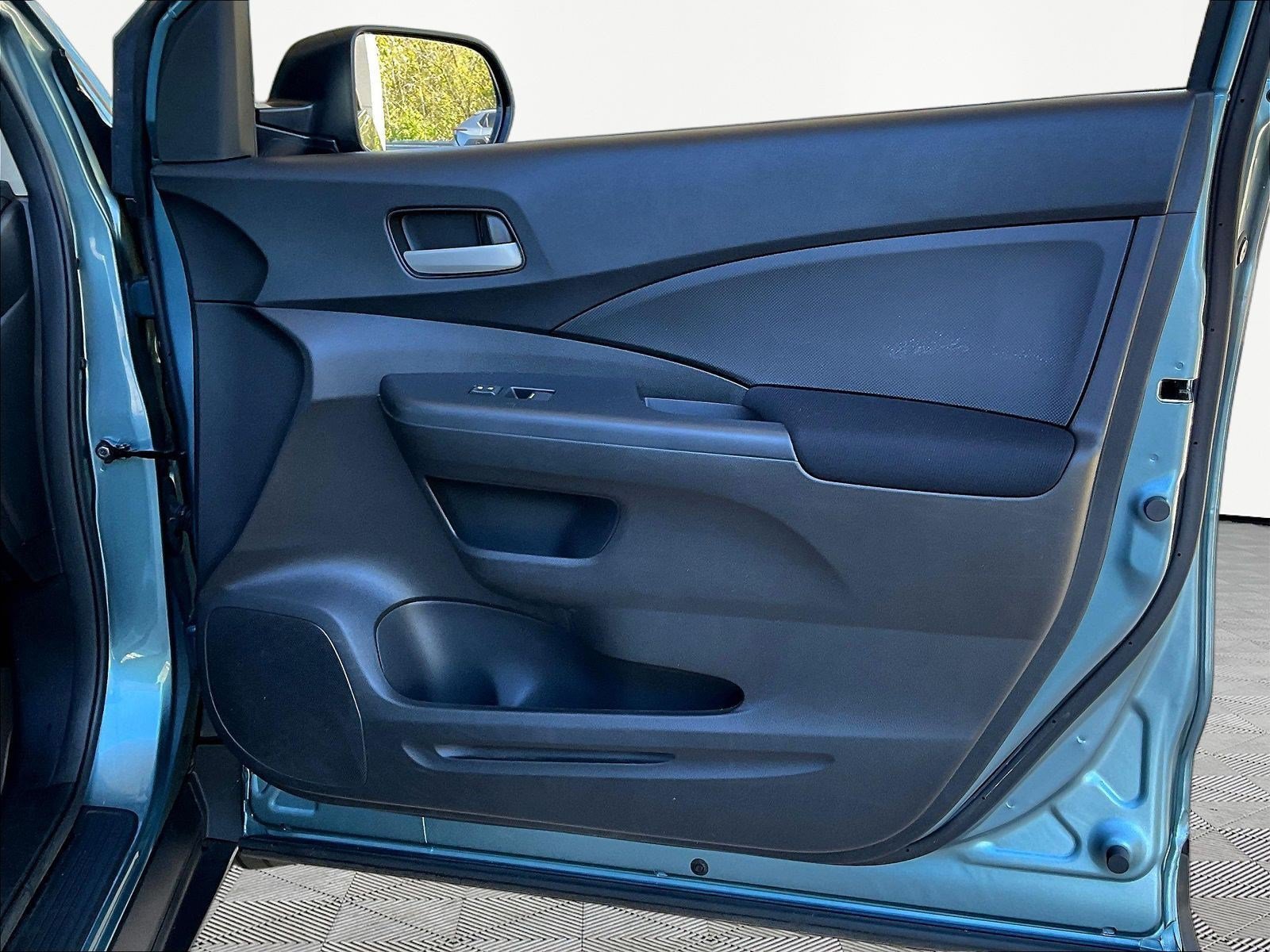 Used 2016 Honda CR-V SE image 28