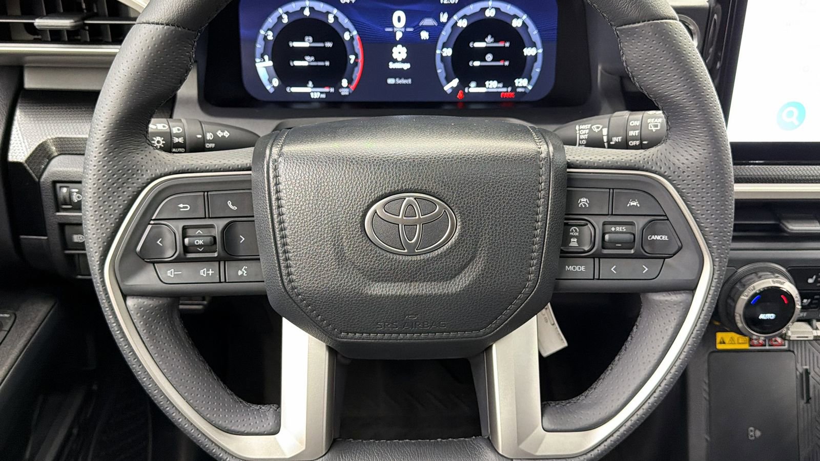 Used 2026 Toyota 4Runner Limited w/ Tow Technology Package AWD/4WD image 25
