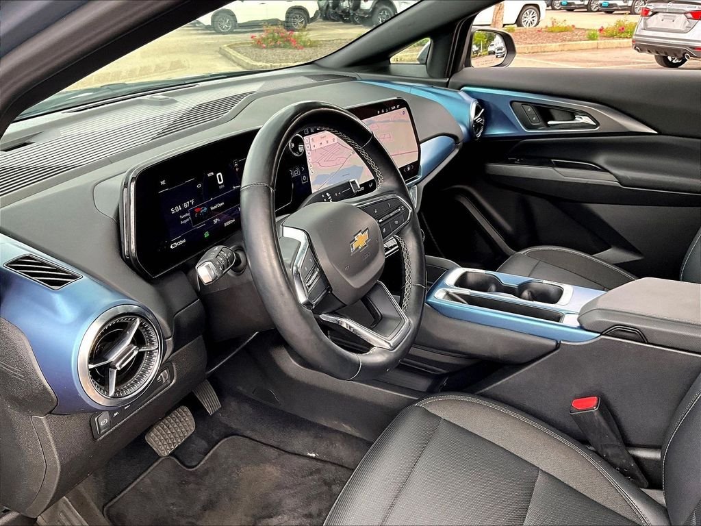 Used 2024 Chevrolet Equinox EV LT FWD image 8