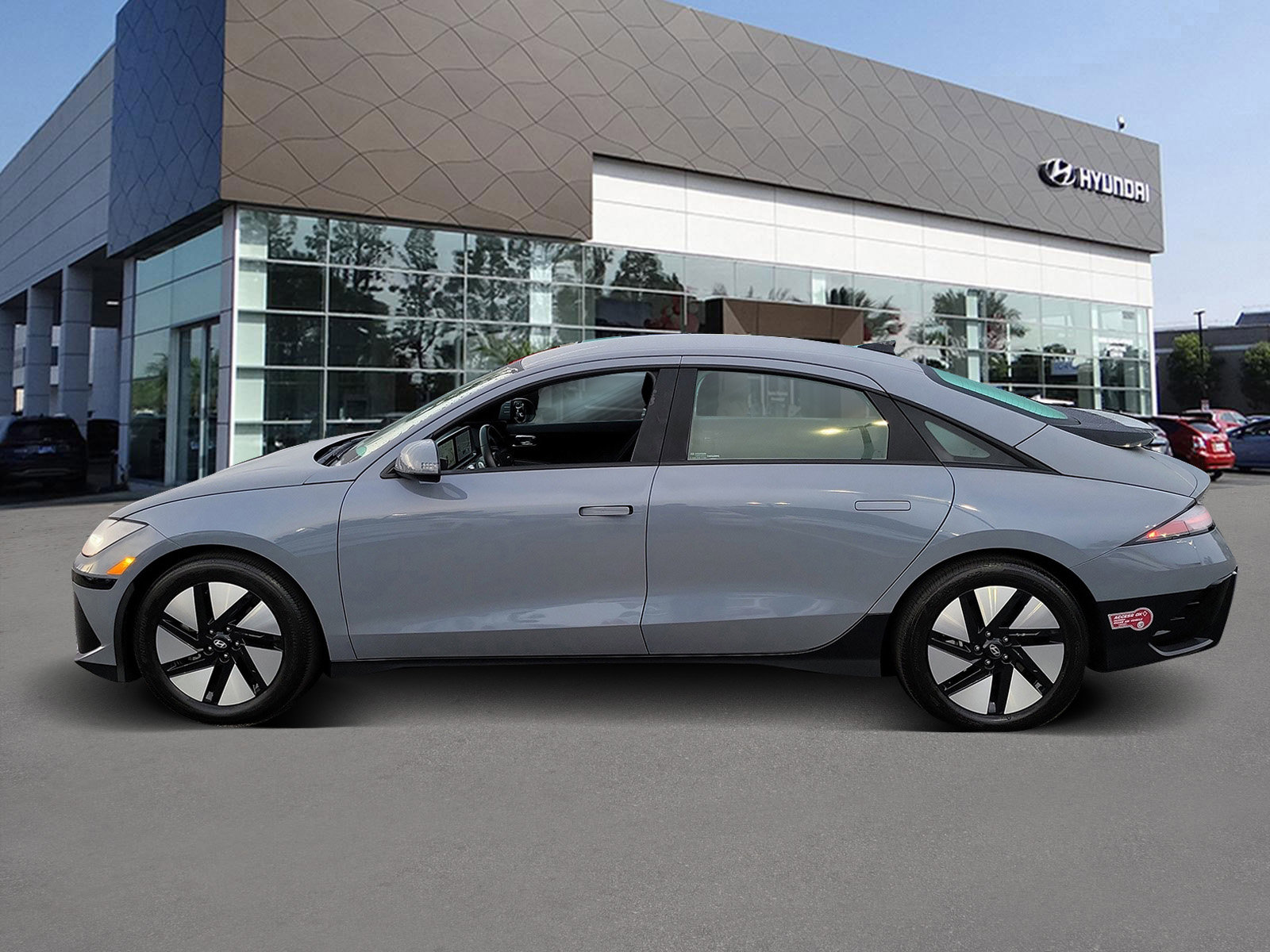 Used 2024 Hyundai Ioniq 6 SE RWD image 3