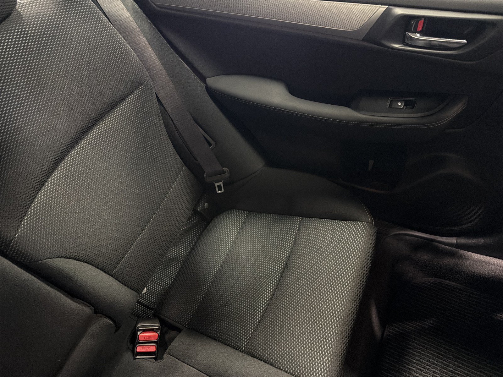 Used 2019 Subaru Outback 2.5i Premium AWD/4WD image 14