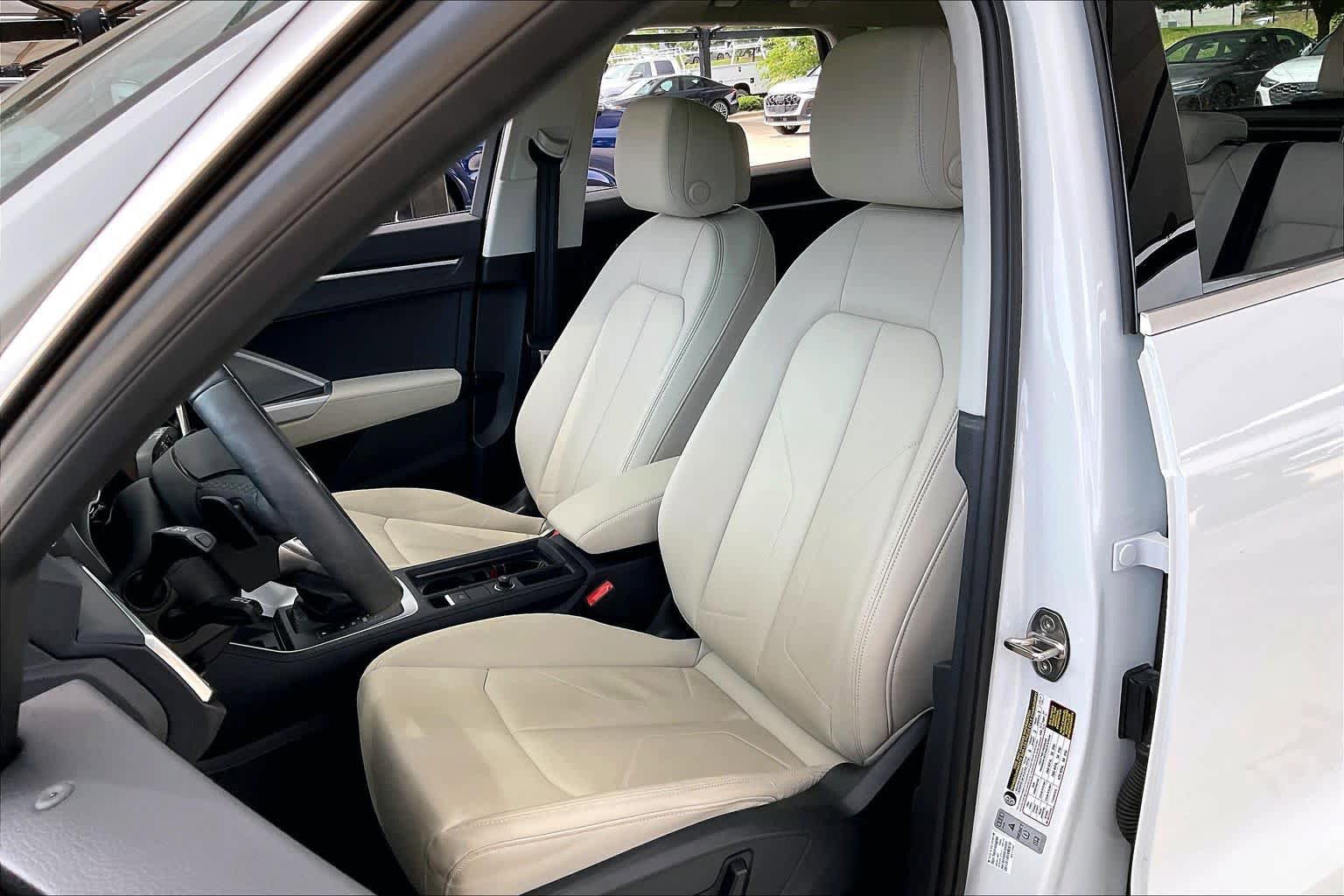 Used 2024 Audi Q3 2.0T Premium Plus w/ Premium Plus Package AWD/4WD image 7