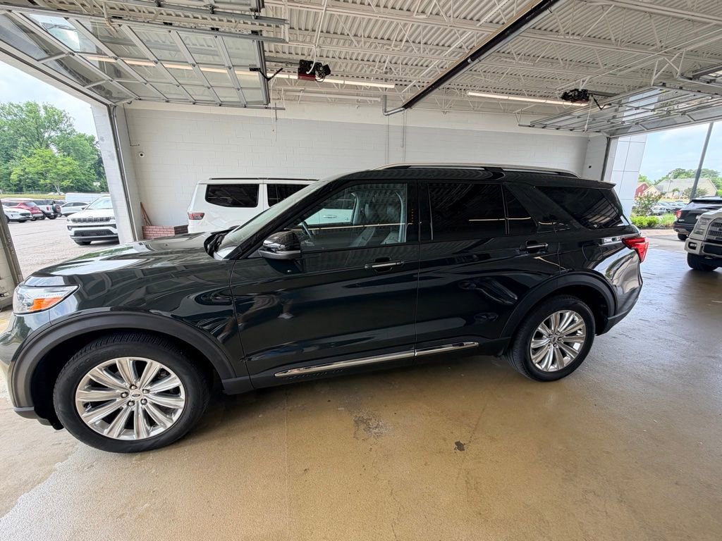Used 2023 Ford Explorer Limited w/ Equipment Group 301A RWD image 1