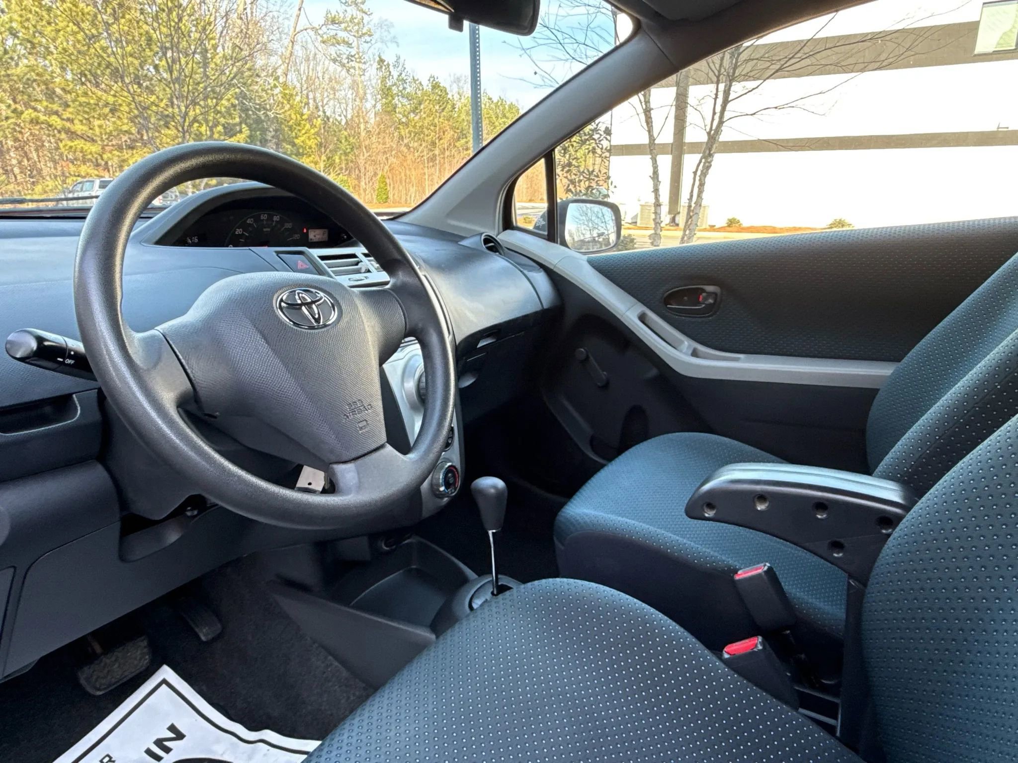 Used 2008 Toyota Yaris S image 13