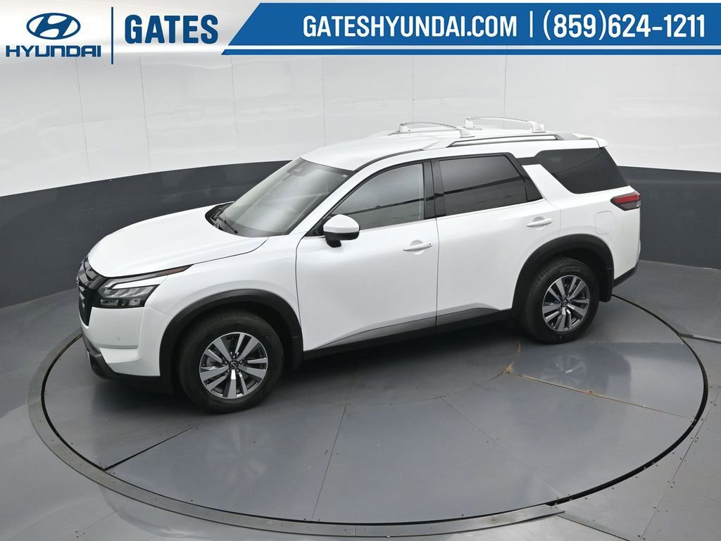 Used 2025 Nissan Pathfinder SL w/ Black Appearance Package AWD/4WD image 51