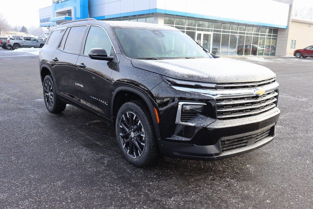 New 2026 Chevrolet Traverse LT w/ Sun and Wheel Package image 2