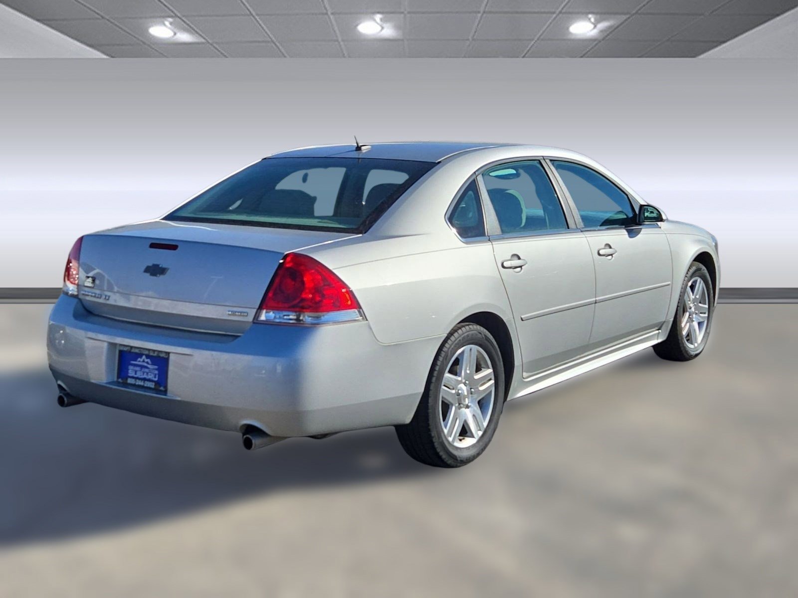 Used 2015 Chevrolet Impala LT w/ LT Sunroof Package image 8