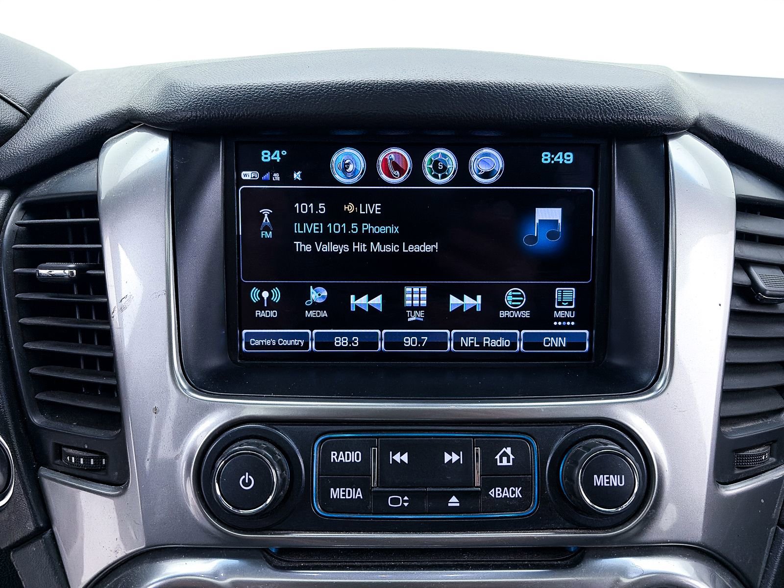 Used 2018 Chevrolet Tahoe LT w/ Luxury Package AWD/4WD image 18