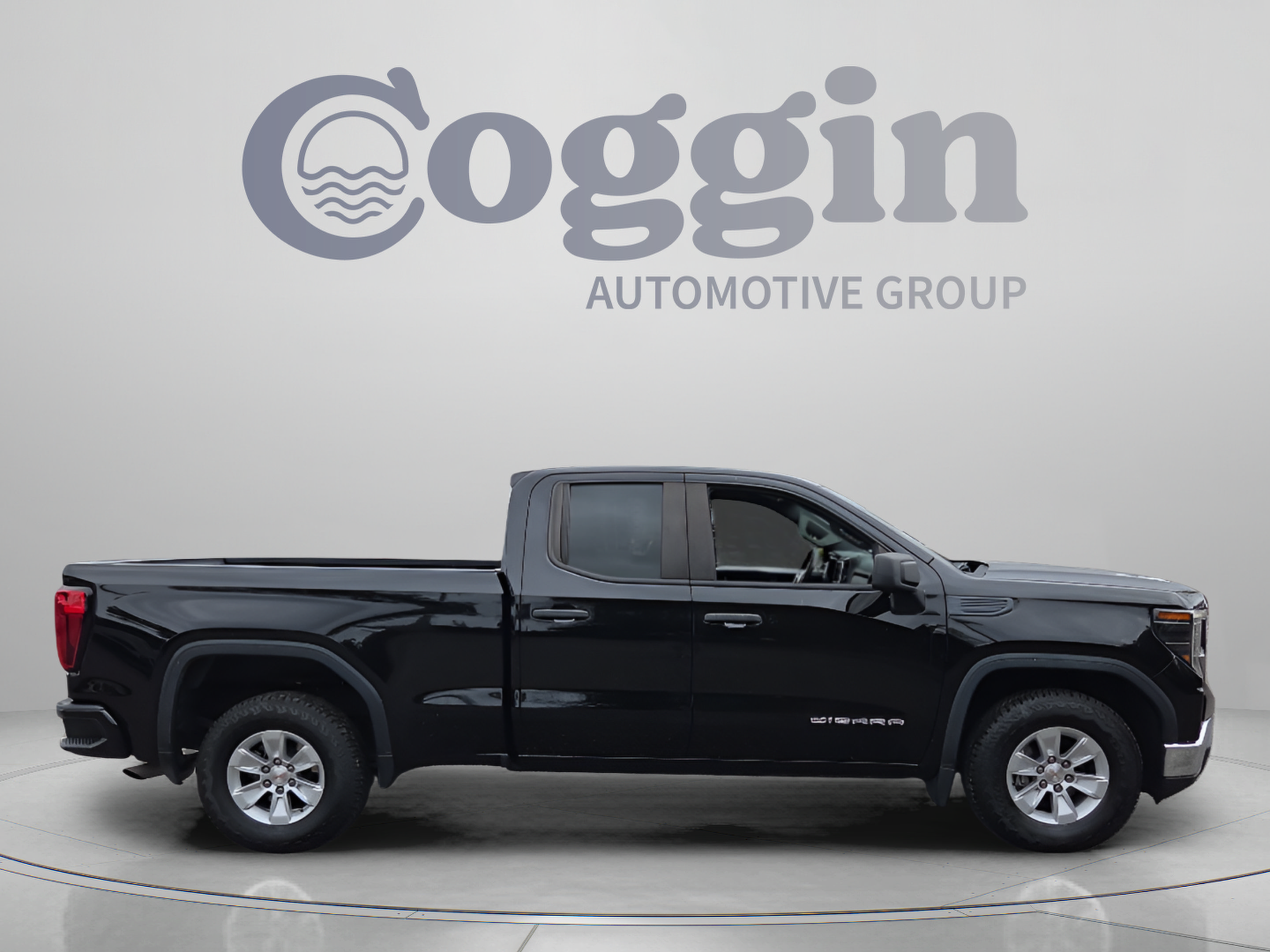 Used 2023 GMC Sierra 1500 Pro w/ Pro Value Package RWD image 6