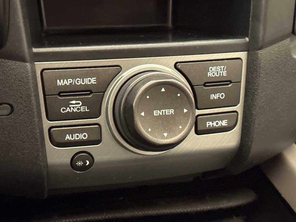 Used 2014 Honda Pilot Touring image 29