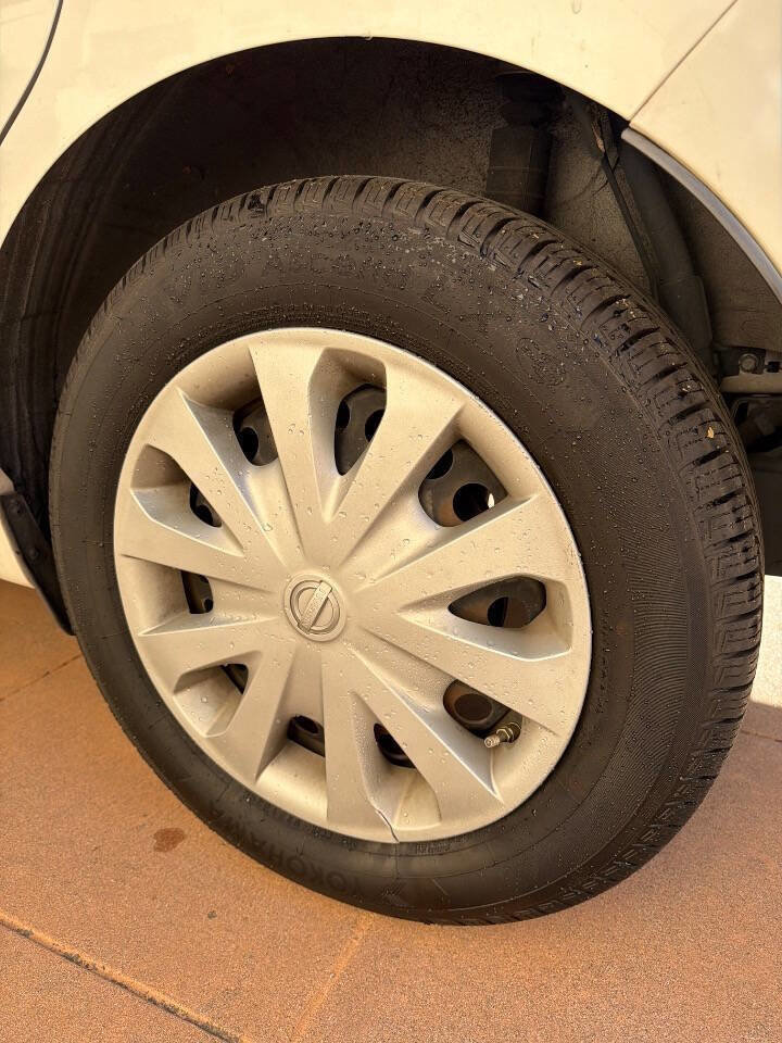 Used 2015 Nissan Versa Note SV image 27