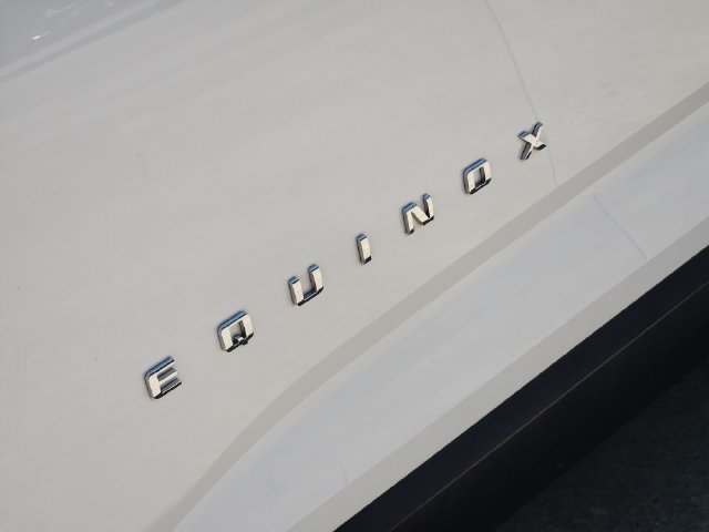 Used 2026 Chevrolet Equinox LT FWD image 9
