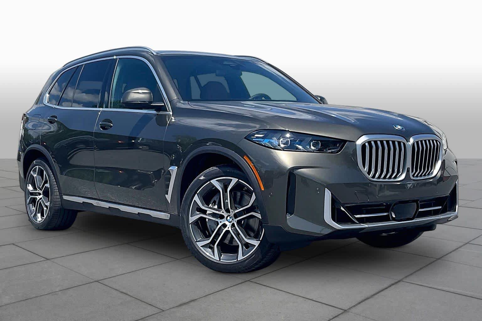 Used 2026 BMW X5 xDrive50e w/ Executive Package AWD/4WD image 2